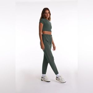 set active sweatpants in vegas 🌵